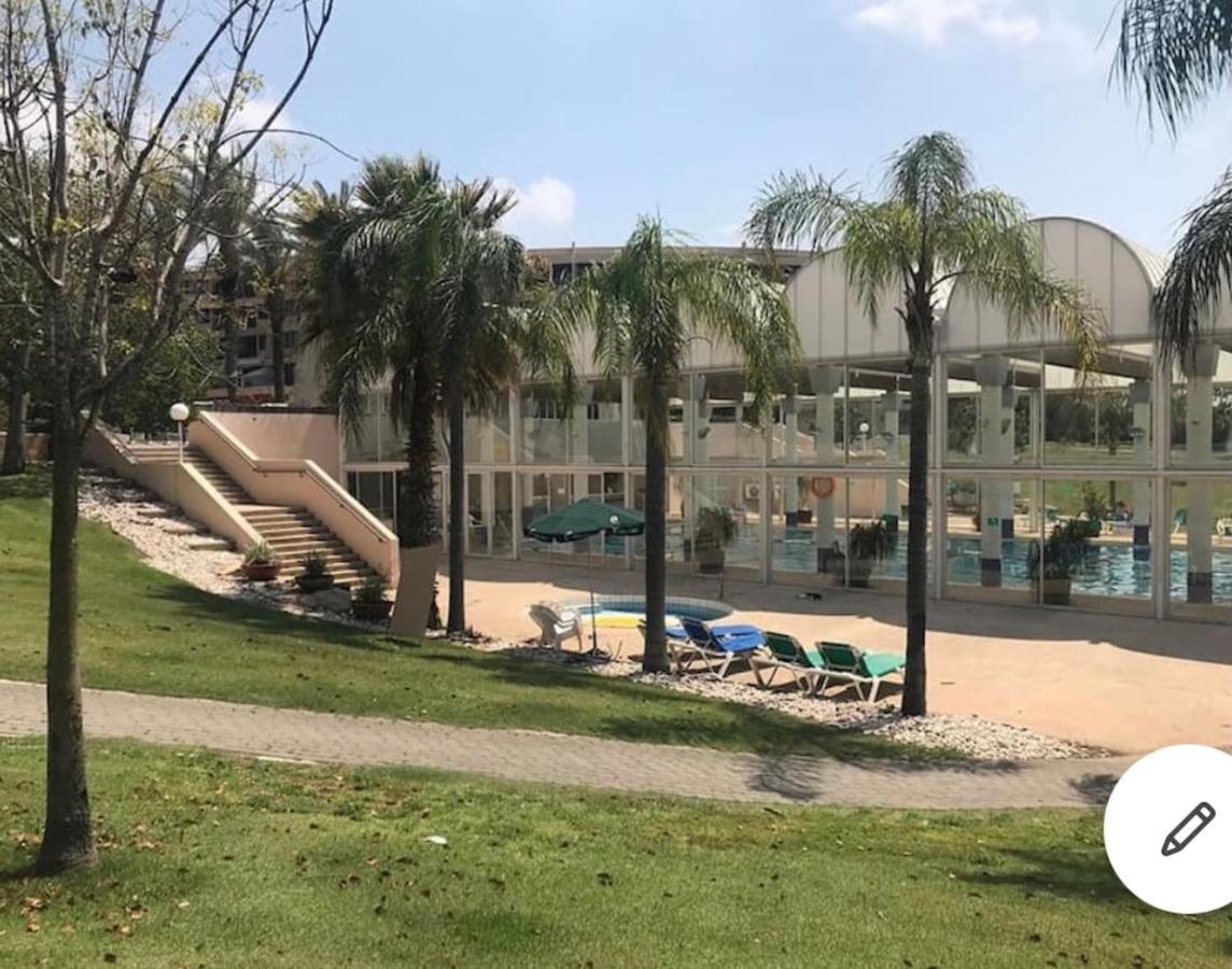 Caesarea Inn Luaran gambar