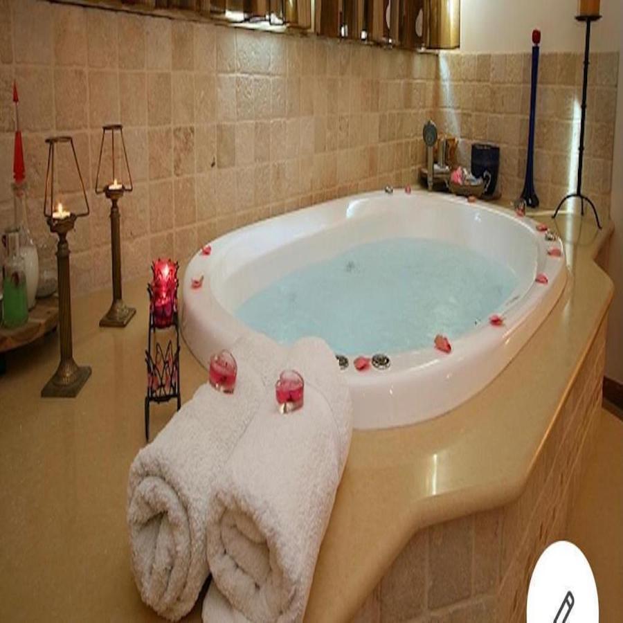 Caesarea Inn Luaran gambar